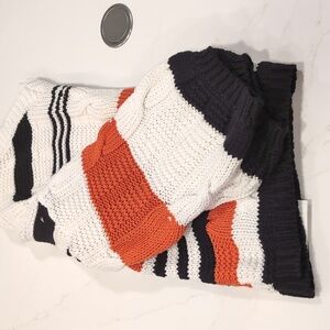 V-neck braided oversized knit sweater